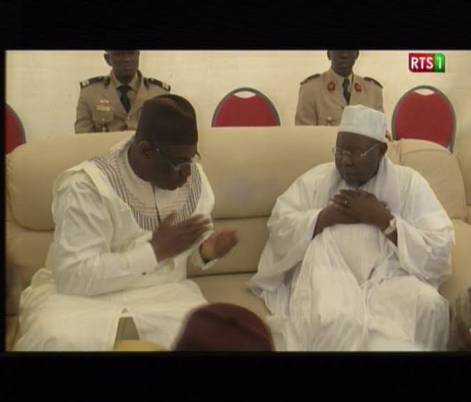 Vidéo:  Ce que feu Sokhna Oumou Kalsoum Sy Bint Serigne Babacar Sy disait de Macky Sall