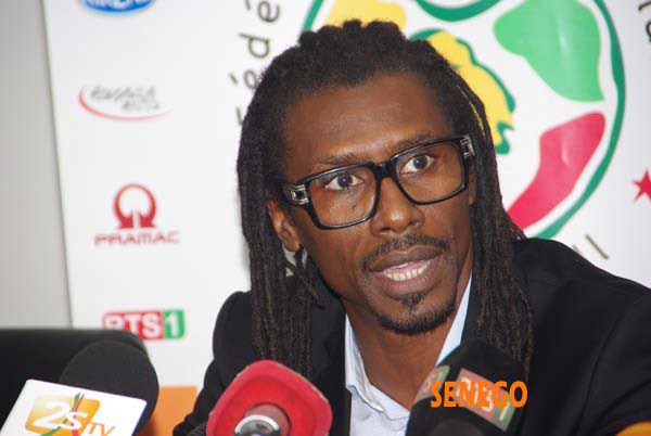 Foot – Equipe nationale: Aliou Cissé ne ferme pas la porte à Mbaye Niang