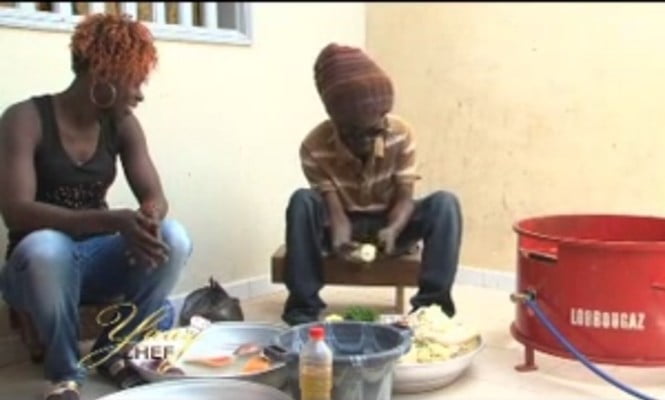 Vidéo – Yaye Chef: Niagass fait la cuisine pour son épouse. Regardez