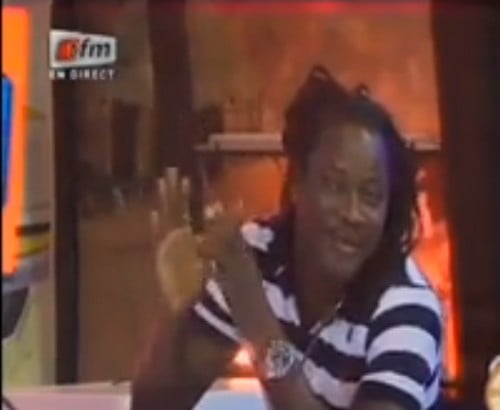 (Vidéo) Bakhao dénonce le favoritisme des artistes de Prince Arts sur la Tfm. Regardez