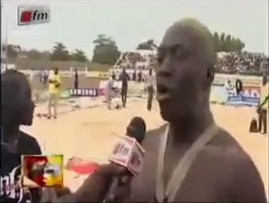 (Vidéo) Fou rire: Gouy Gui parle mieux français que ce lutteur… Regardez