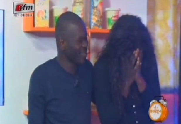 Vidéo: sa maman appelle en direct, Alphie inconsolable… Regardez