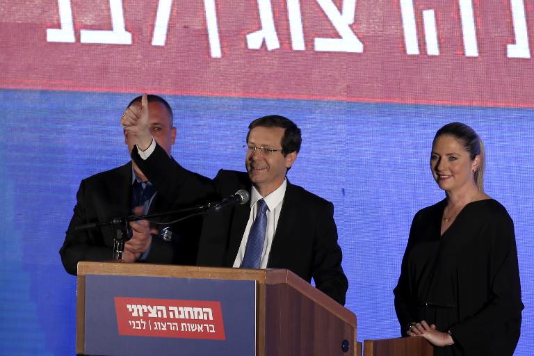 Israël: Herzog dit que les résultats lui permettent d’être Premier ministre