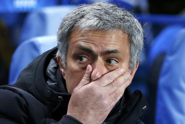 Face au PSG: Mourinho puni pour son manque d’ambition dans le jeu
