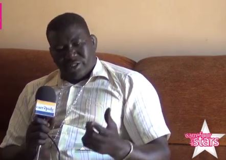 Vidéo-Khadim Ndiaye déballe: « Il y a des homosexuels reporters de lutte …. »