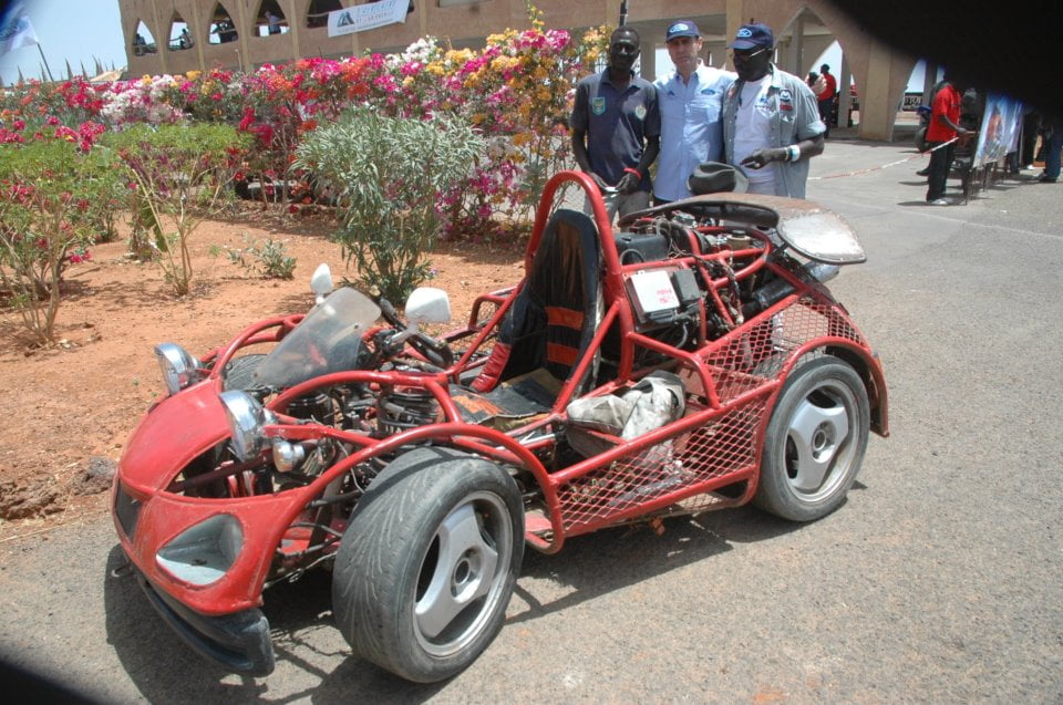 4 photos-Une voiture conçue et réalisée au Sénégal
