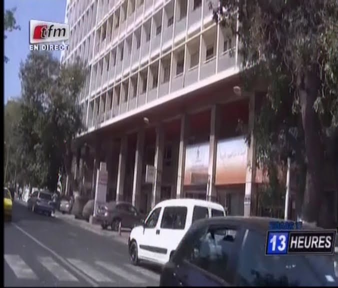 Video: Pour la sécurité du Palais, l’Etat achète 3 immeubles aux alentours