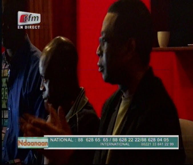 Vidéo: Youssou Ndour donne des cours de musique à Abou Thioubalo en studio
