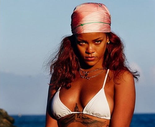 Photos: Rihanna enflamme le web avec ses photos ultra sexy à Hawai