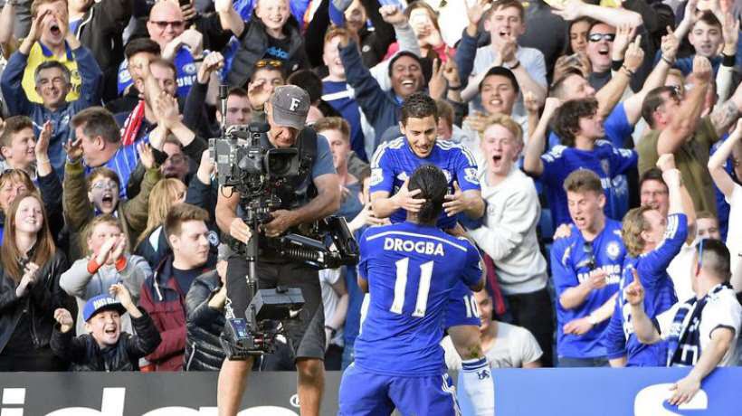 Chelsea domine Man U et fait un grand pas vers le titre