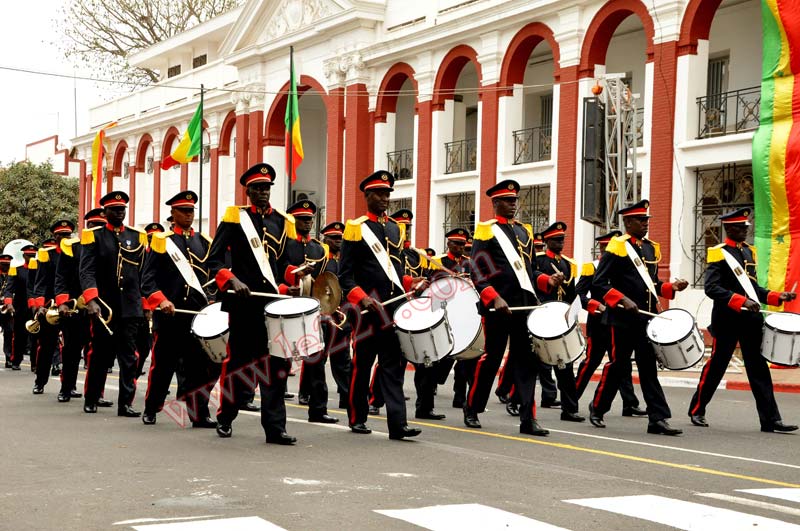 Célébration 4 avril: Prise d’armes à la place de l’Indépendance