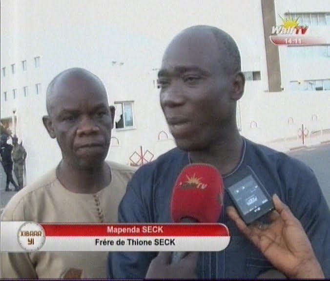 Vidéo-Avocats et famille de Thione Seck se livrent