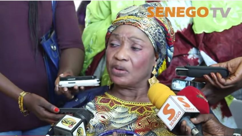 Senego TV-Nafissatou Loum : «Macky Sall doit libérer Karim et Cie…ils n’ont rien fait»