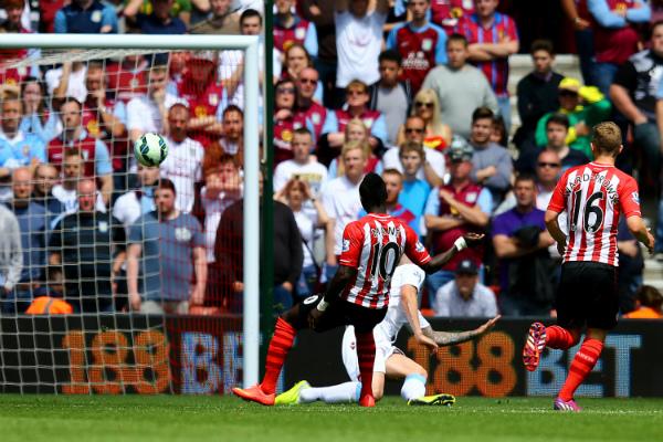 En 3 minutes, Sadio Mané inscrit le triplé le plus rapide de l’histoire de la Premier League