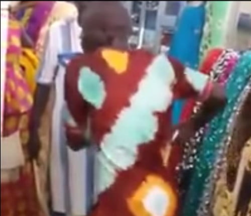 (Vidéo) trop fier de sa cliente, le commerçant se déchaîne… Regardez