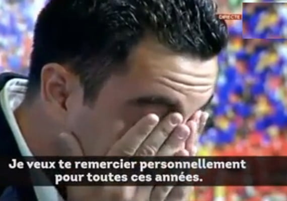 Vidéo émouvante: Iniesta fait pleurer Xavi… Regardez