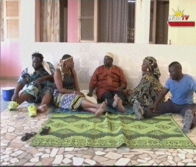 Vidéo: Ndogou Li avec Tann Bombé du 02 Juillet 2015. Regardez