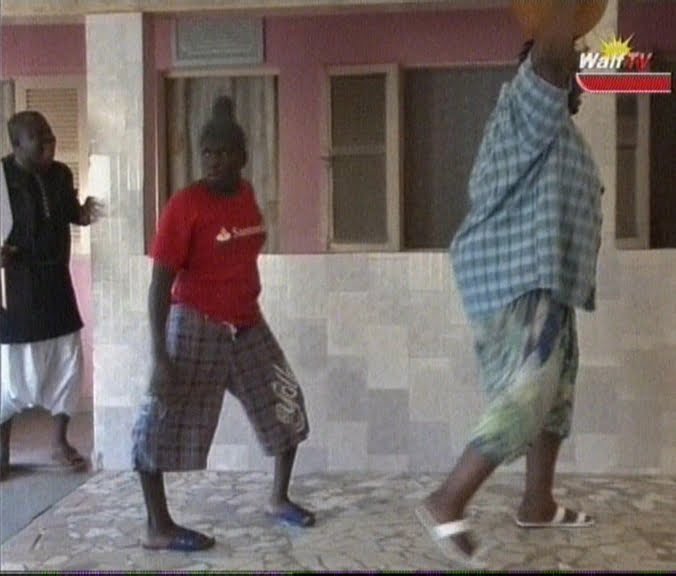 Vidéo: Ndogou Li avec Tann Bombé du 05 Juillet 2015. Regardez