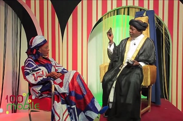 (Vidéo) 100% Mobile: Abu Bilal explique ses 5 téléphones portables… Regardez