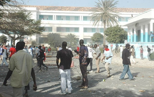 Atteint par une grenade lacrymogène au visage: L’étudiant Mamadou Sow dans un état critique