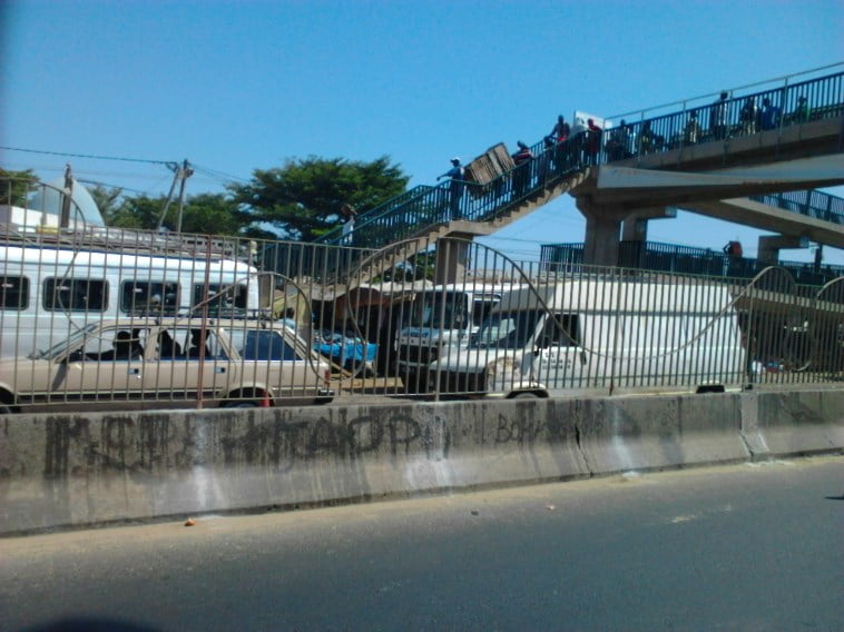 Accident: Deux dames écrasées par le container d’un camion