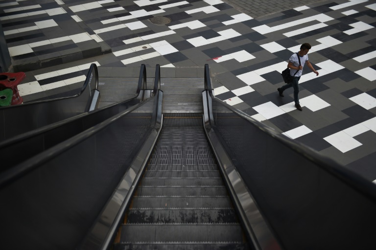 La Chine émue par une femme sauvant son enfant avant d’être broyée par un escalator