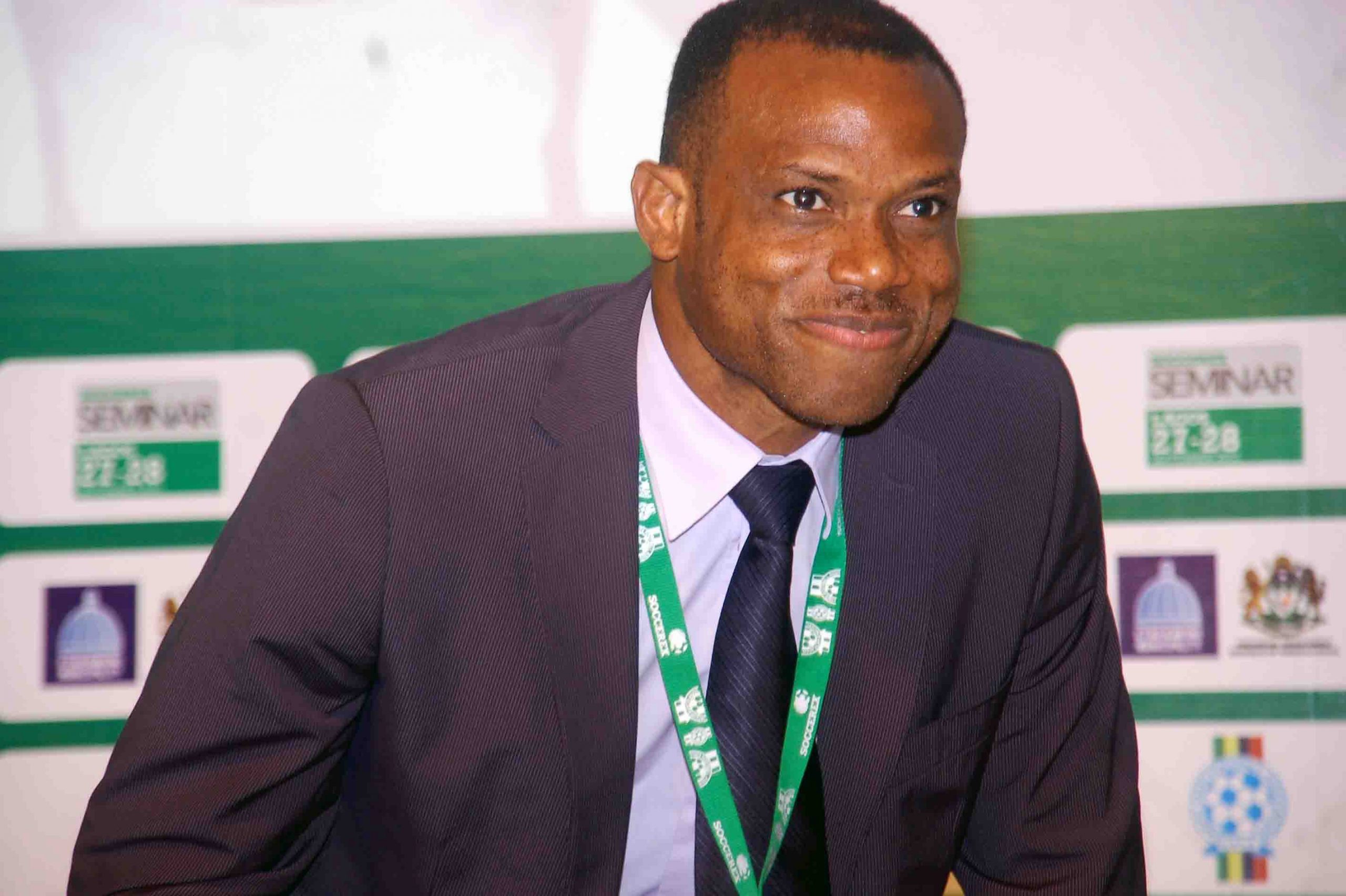 Sunday Oliseh officialisé a la tête des Super Eagles du Nigeria