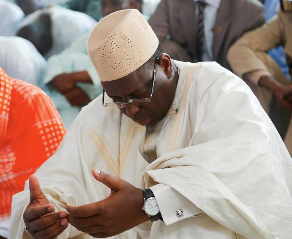 Arrêt sur image: Macky Sall en pleine méditation…