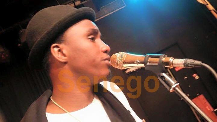 (Photos) Après la Bentley dorée, Waly Seck dévoile un micro doré…