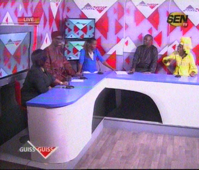 Vidéo : Le show de père Mangoné et Mama Aïcha dans Guis Guis Regardez