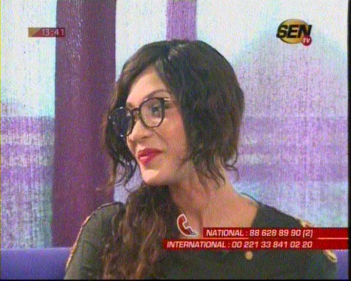 Vidéo: Une téléspectatrice appelle en direct et humilie Adja Diallo  » daga wané, tu n’as rien dans ta tête »
