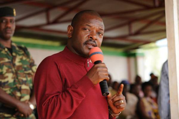 Burundi : Nkurunziza promet d’arrêter les assassins du général Nshimirimana