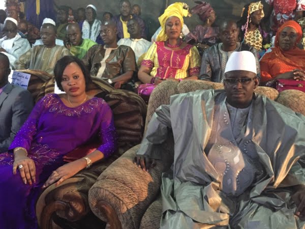Moustapha Diop  remet 600 millions de F Cfa au réseau des femmes de Saint-Louis