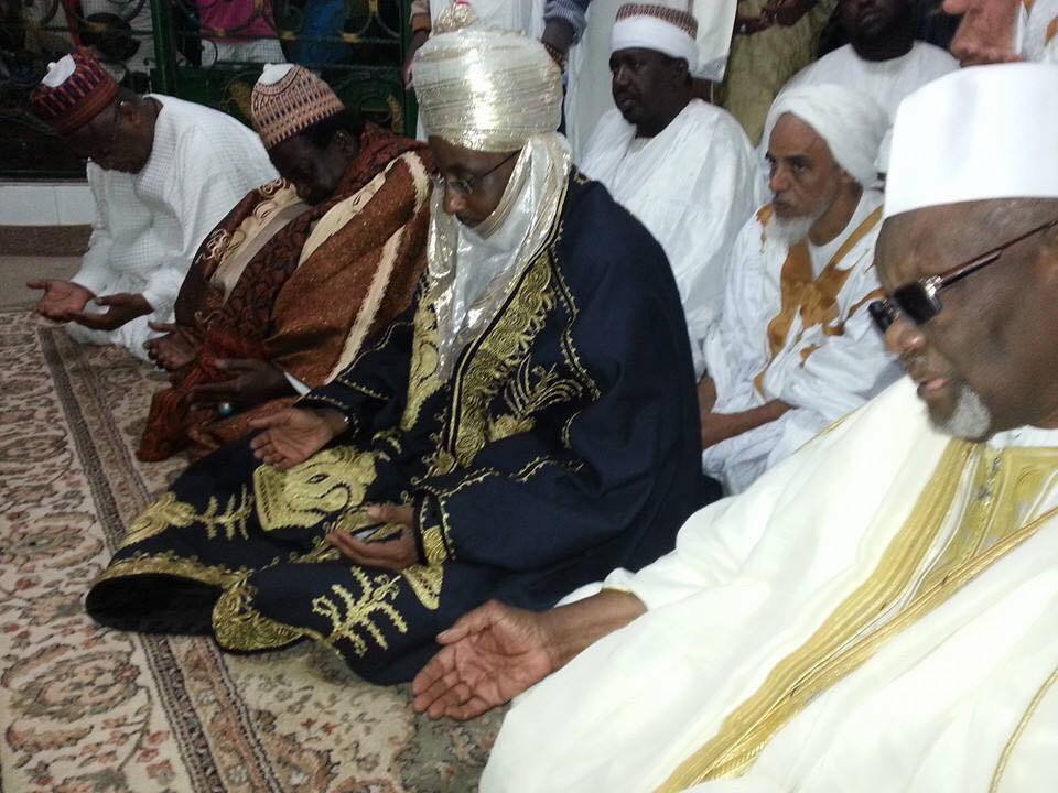 3 photos-Le roi de Kanu en ziar à Médina Baye