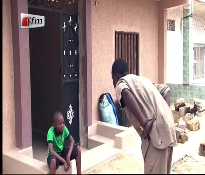 Vidéo – Clando: Le jeune Moustapha corrige encore une fois un adulte