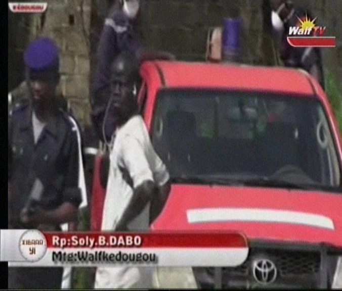 Vidéo: Un boulanger du nom de Fallou Dieng trouvé mort dans son lieu de travail à Kedougou. Regardez