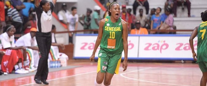 Vidéo: Voici la meilleure scoreuse de l’histoire de l’Afrobasket féminin, Astou Traoré! Quelle adresse, regardez!