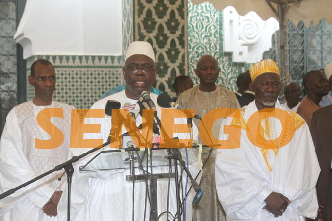 Macky Sall à la grande mosquée (4)