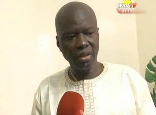 Vidéo – Tabaski 2015: Oumar Péne habillé par Sidy Lamine Niasse