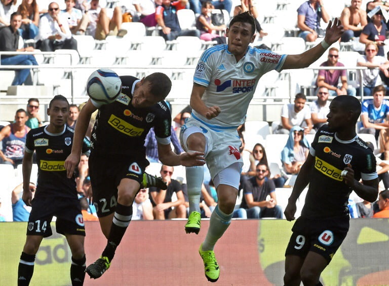 Ligue 1: Saint-Etienne s’effondre, Paris s’envole, Marseille sombre