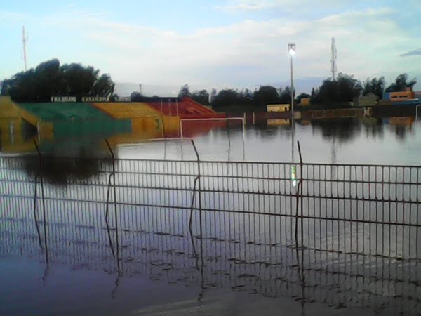 La pelouse du stade Amadou Barry envahie par les eaux risque de disparaître