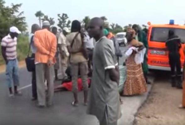 (Vidéo) Grave accident de circulation sur la route de Tivaoune. (Âmes sensibles s’abstenir)