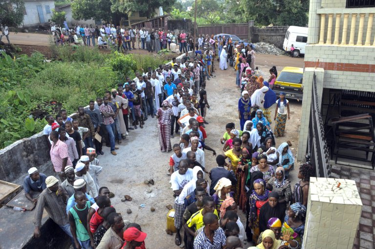 Guinée: vote pour une présidentielle disputée