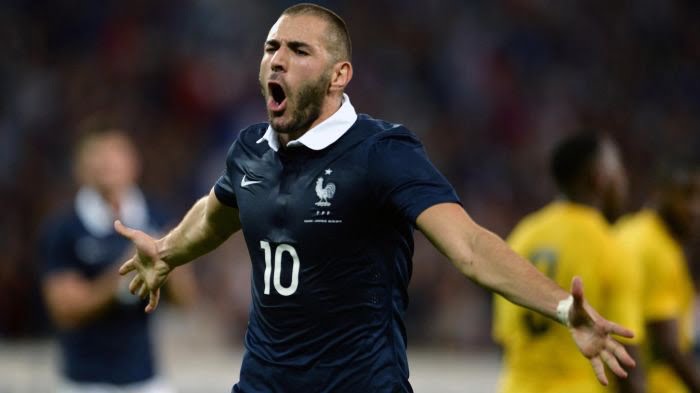 Les Bleus se promènent devant l’Arménie