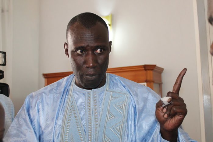 Alioune Fall à ceux qui critiquent son livre: « Ils ne méritent aucun respect de ma part »