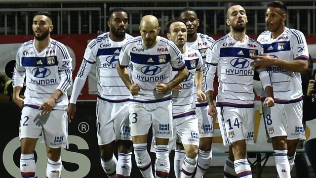 Ligue 1 : Lyon mange Saint-Etienne