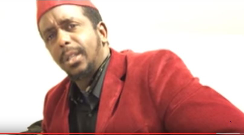 Vidéo: Makhtar le Kagoulard sur l’interdiction par Macky Sall de la Burqa