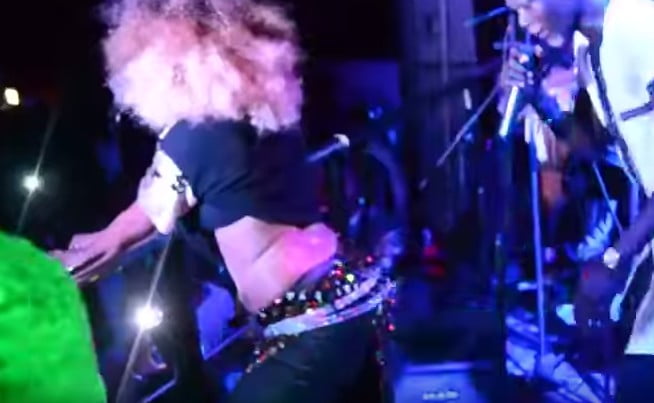Vidéo: Kiné Badiane explose Barcelone avec son leumbeul..