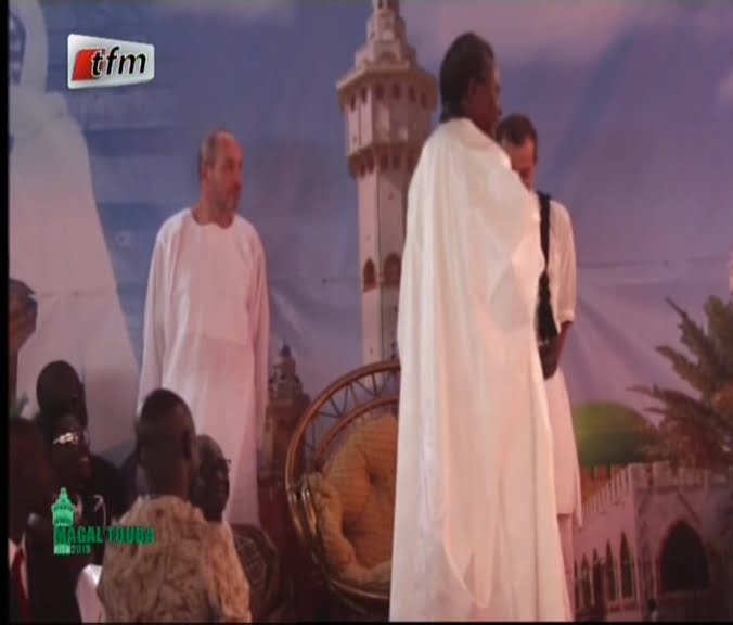 Vidéo- Serigne Modou Kara a ses talibés toubabs: « Je veux une voiture blindée qui »