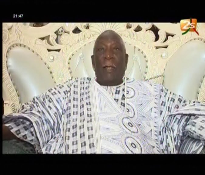 Vidéo: El Hadj Mansour Mbaye invite les députés à donner le bon exemple à l’Assemblée. Regardez